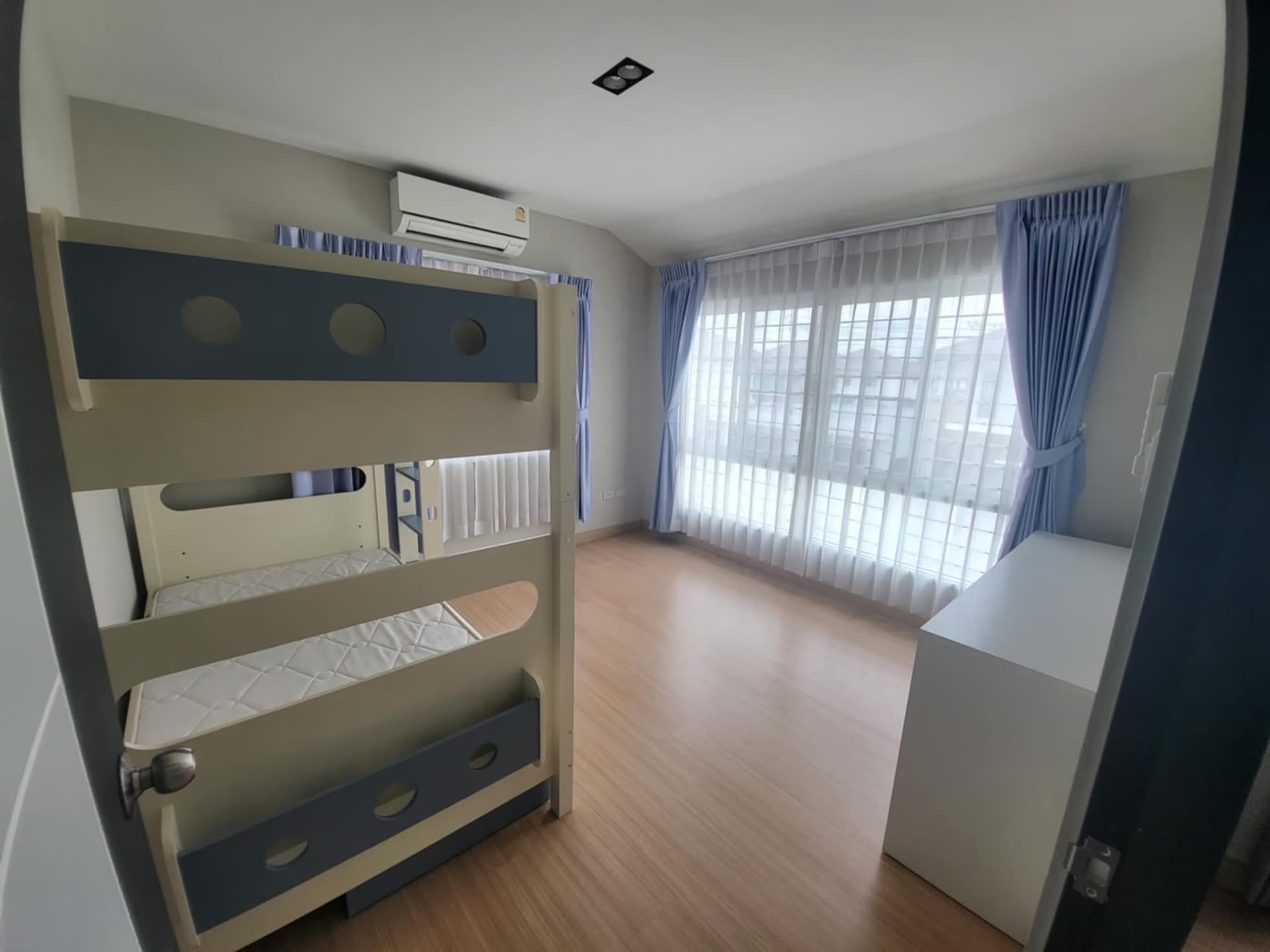 3 Bed House for Rent in Saraphi - Image 10
