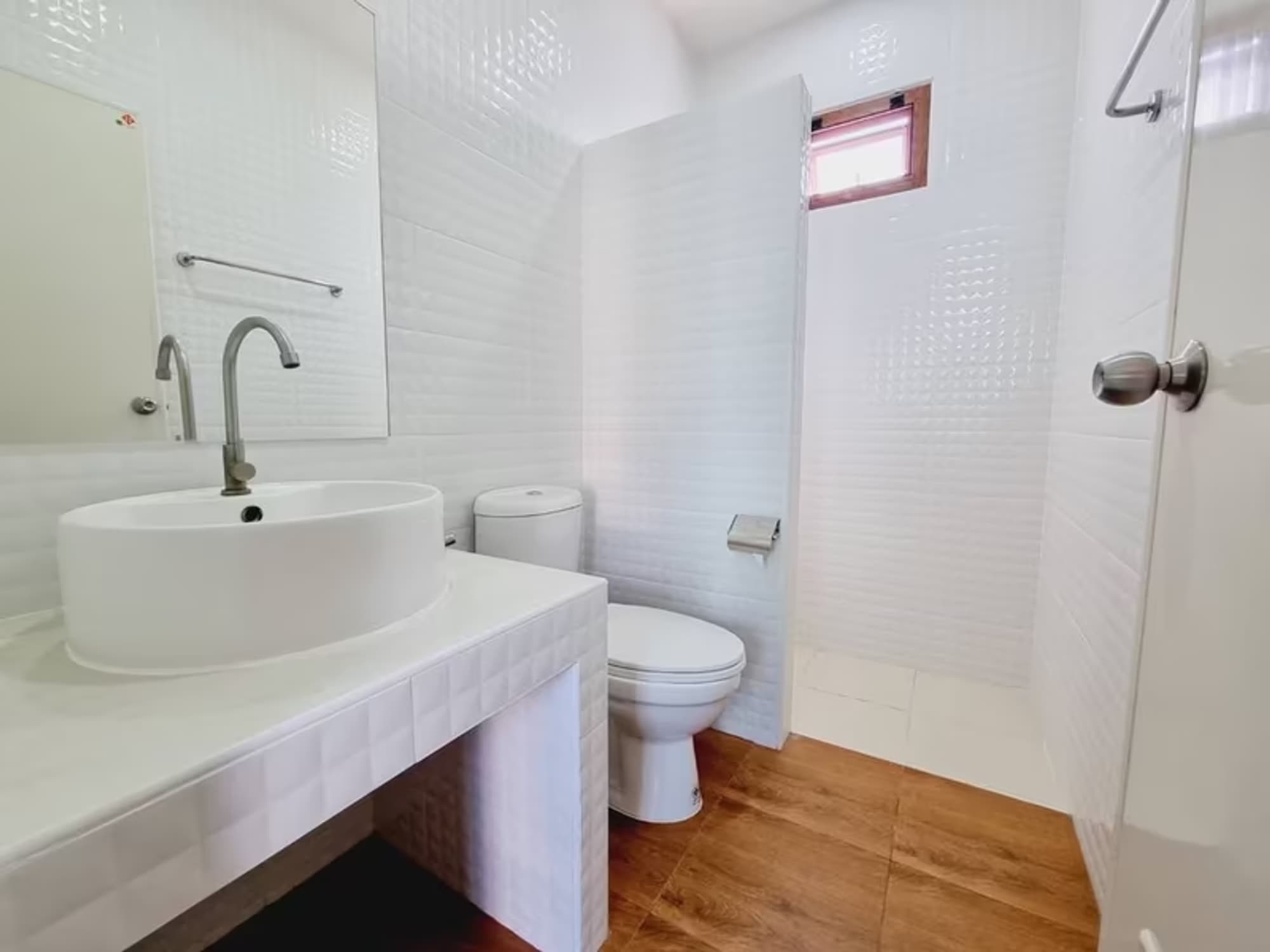 House For Sale/Rent - Image 9