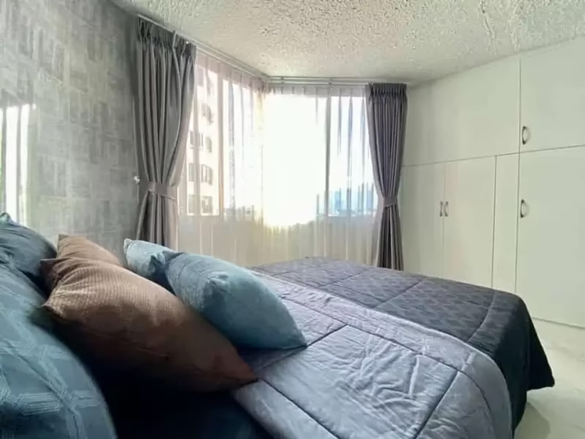 1 Bedroom Condo - Image 5