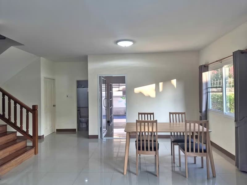 4 Bed House for Rent in Hang Dong District