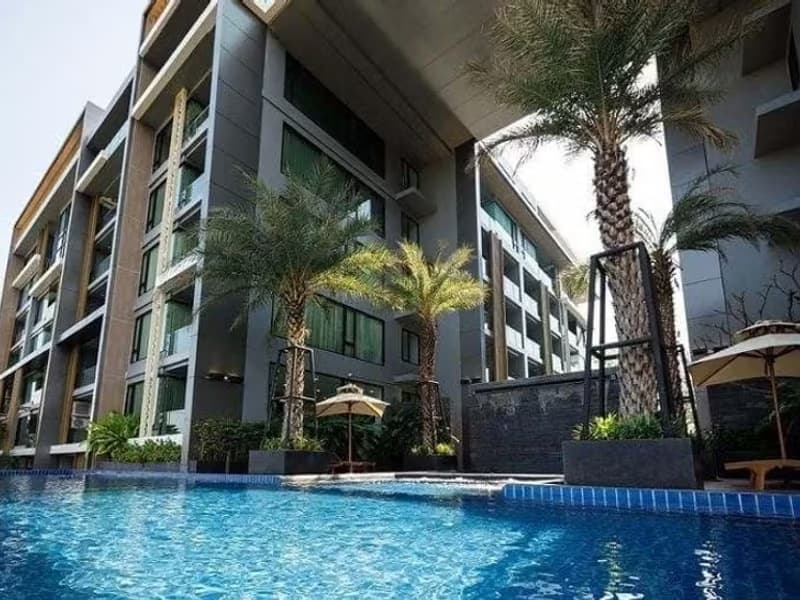 Condo for Sale, Sale w/Tenant at Starhill Condo