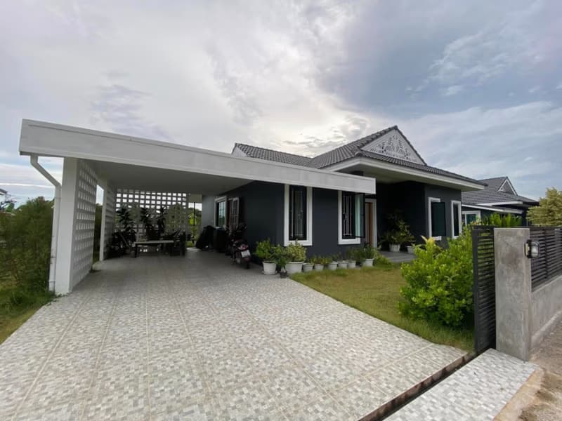 3 Bed House for Sale in Saraphi District