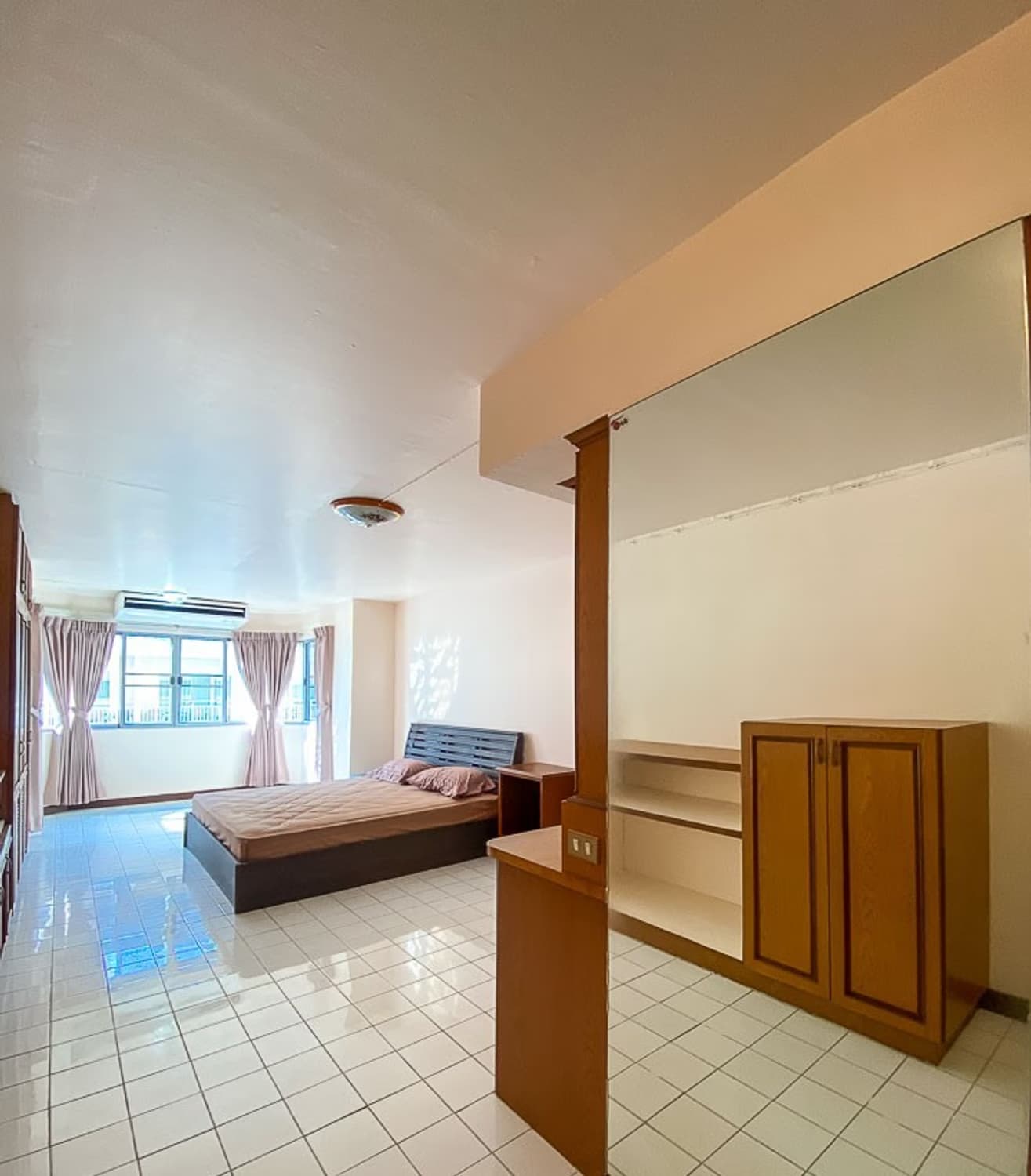 1 Bedroom Condo - Image 10