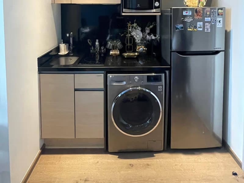  Condo for Sale at Park 24 (Park Origin Phrom Phong)