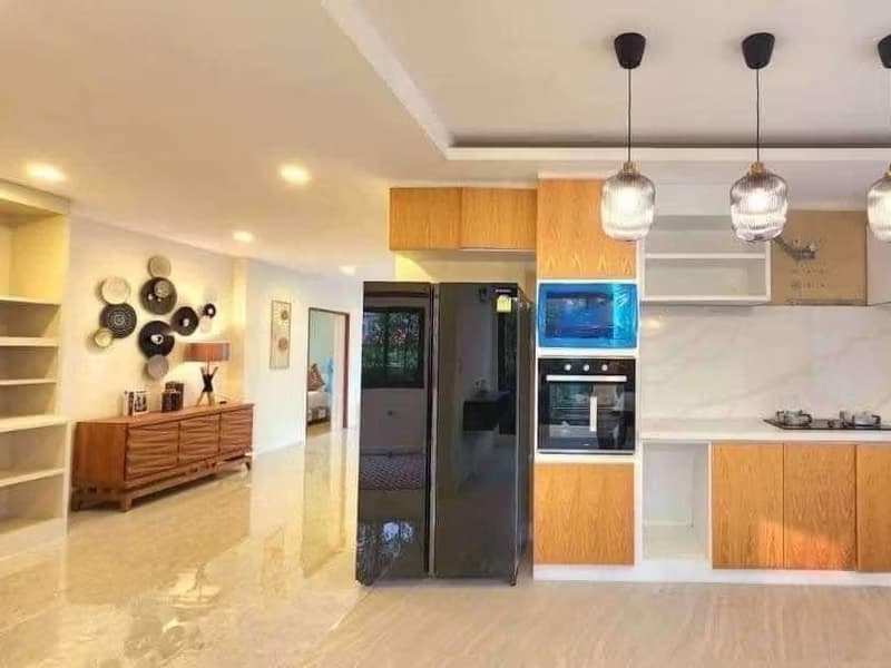 5 Bed House for Rent and Sale in San Sai District