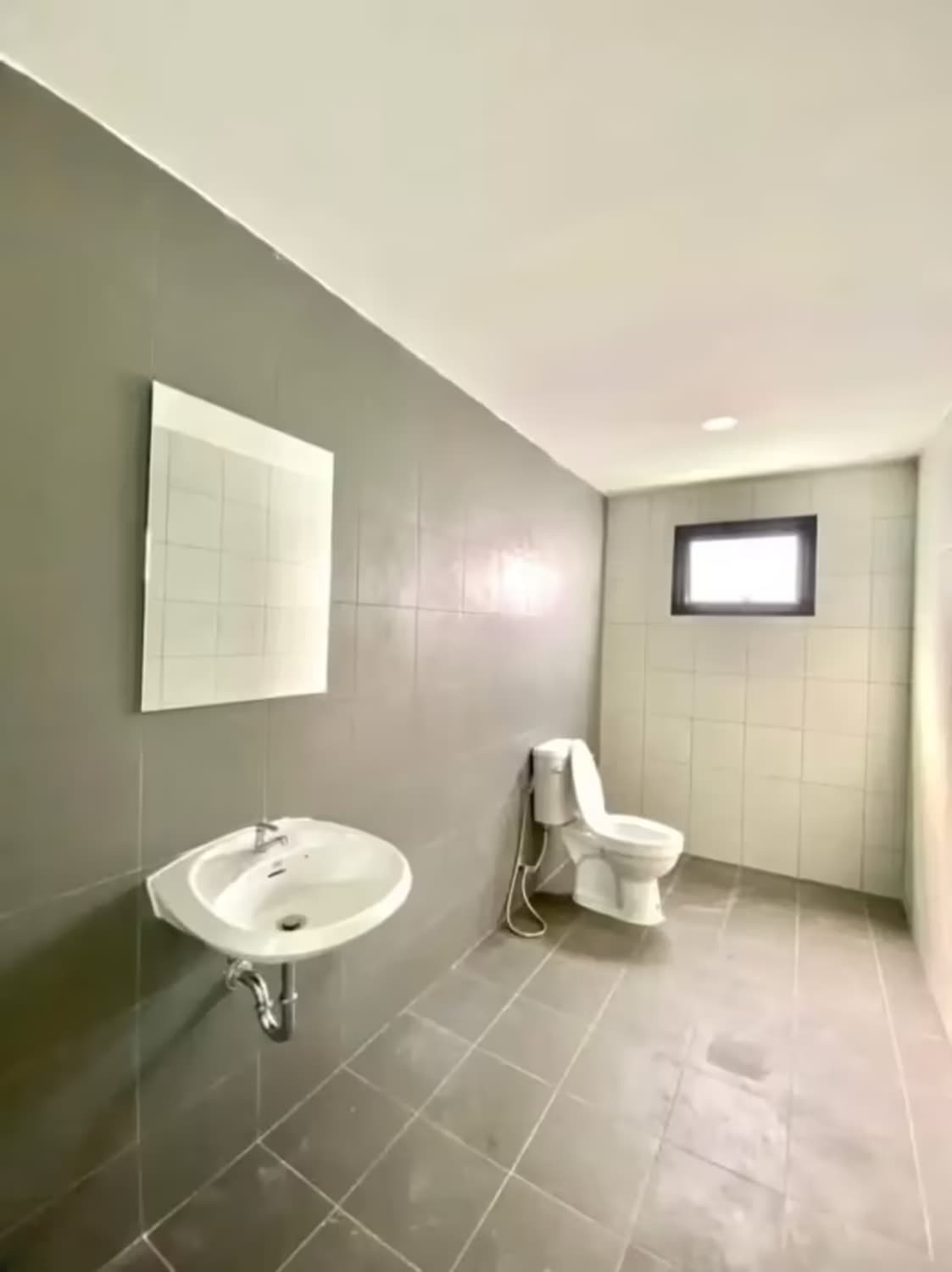 3 Bedroom House - Image 8