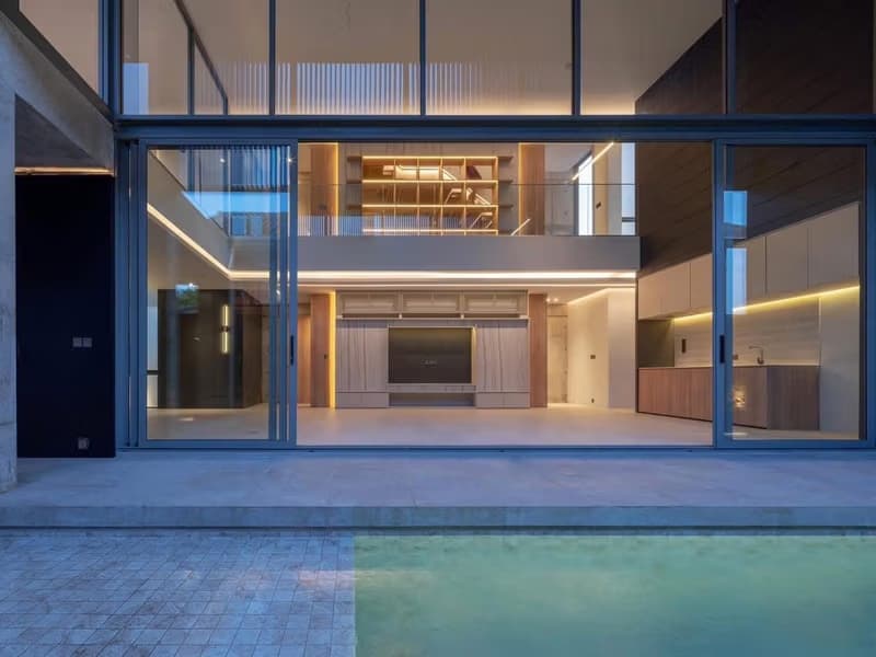 4 Bed House for Sale in Watthana