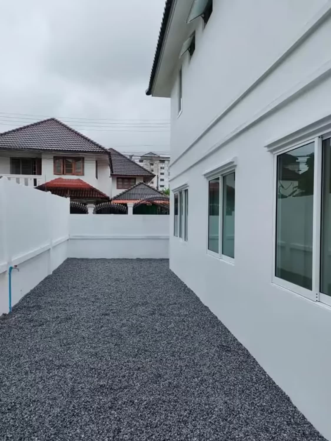 4 Bedroom House - Image 15