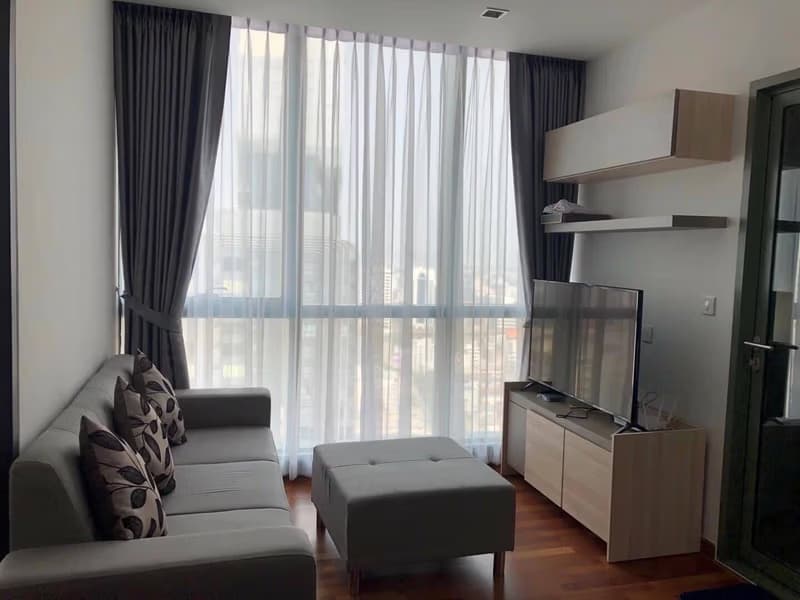1 Bed Condo for Sale in Ratchathewi