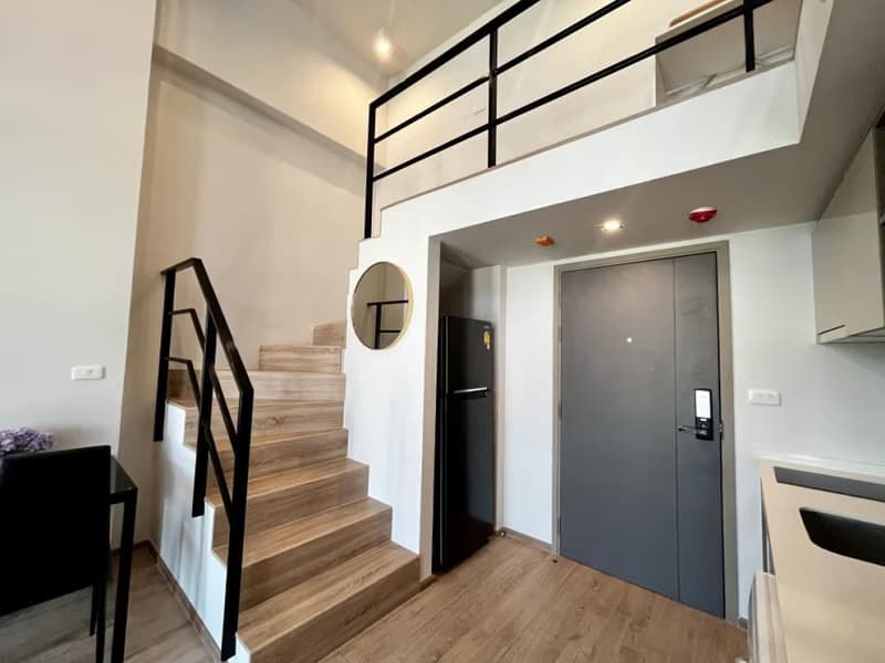 2 Bed Condo for Rent in Huai Khwang