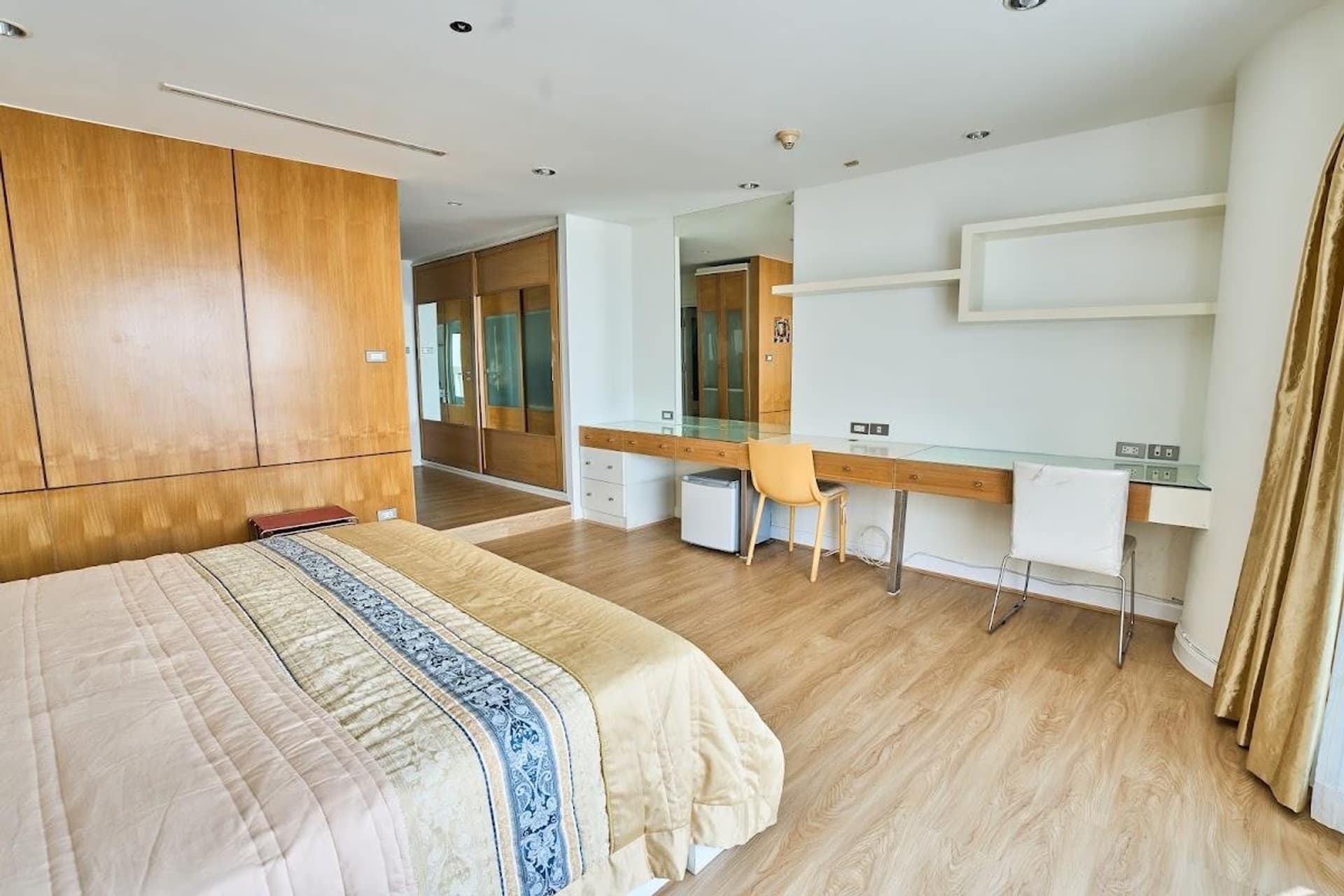 Condo for Rent, Sale at Nusa State Tower Condominium - Image 12