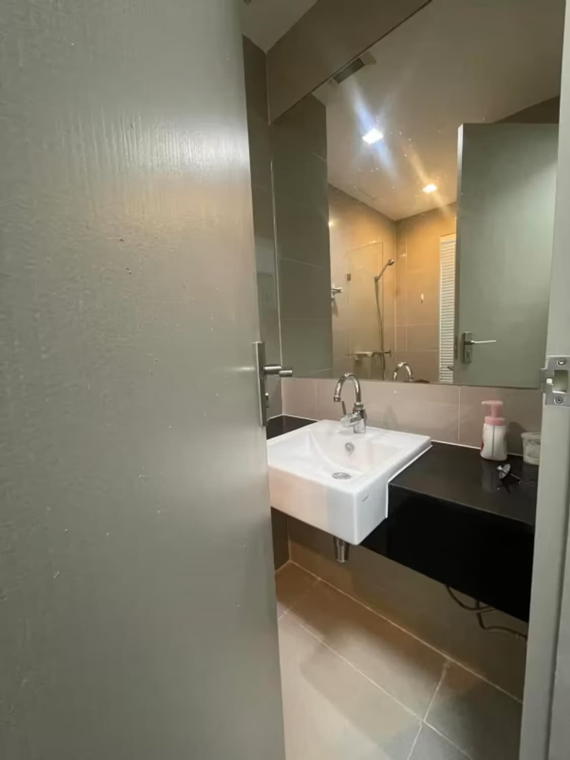 1 Bedroom Condo - Image 9