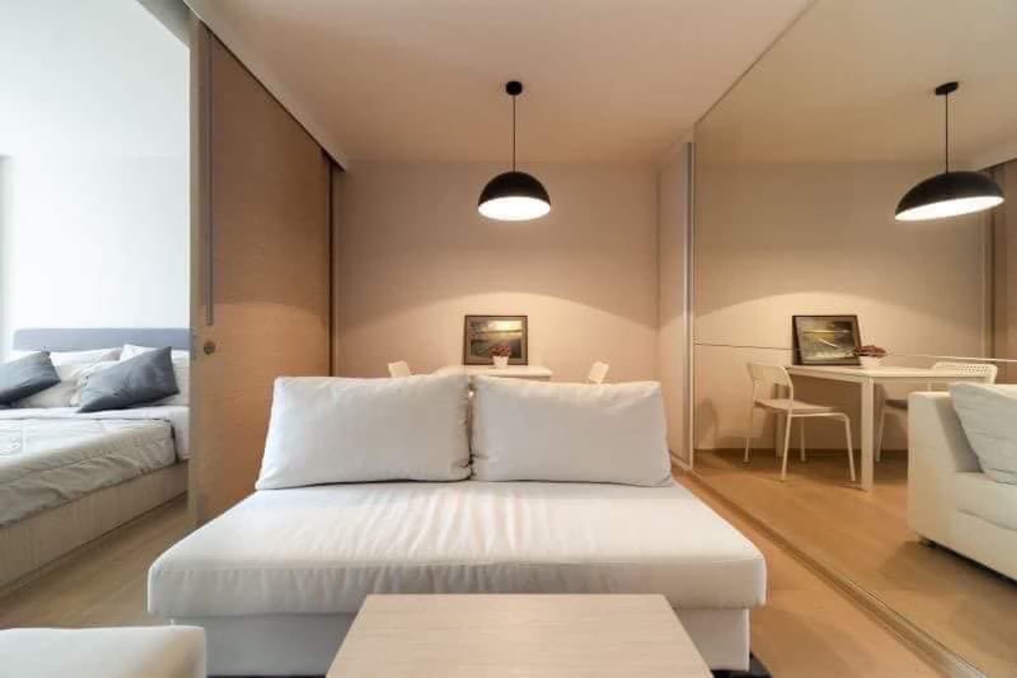 1 ห้องนอน Condo สำหรับ จำหน่าย ใน วัฒนา - Image 2