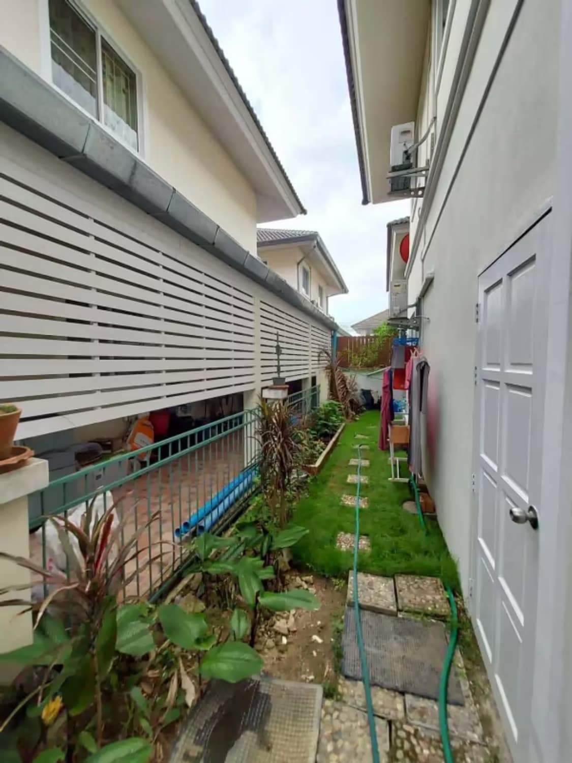 4 Bedroom House - Image 6