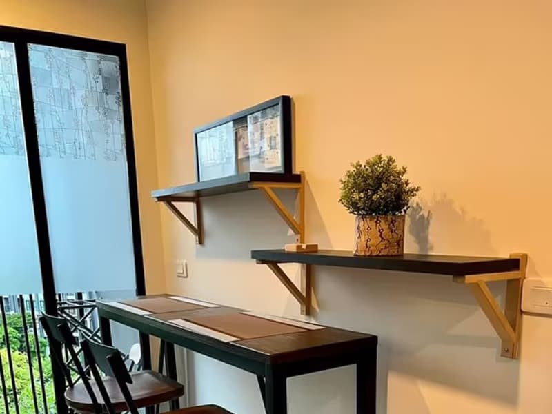 1 Bedroom Condo