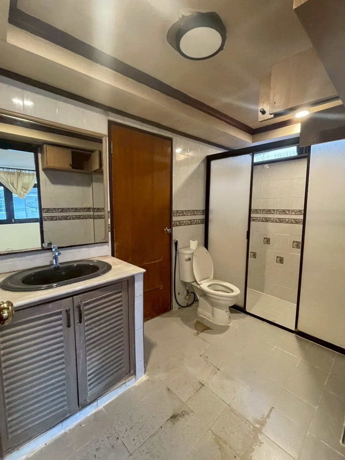 4 Bed House for Rent in Watthana - Image 10