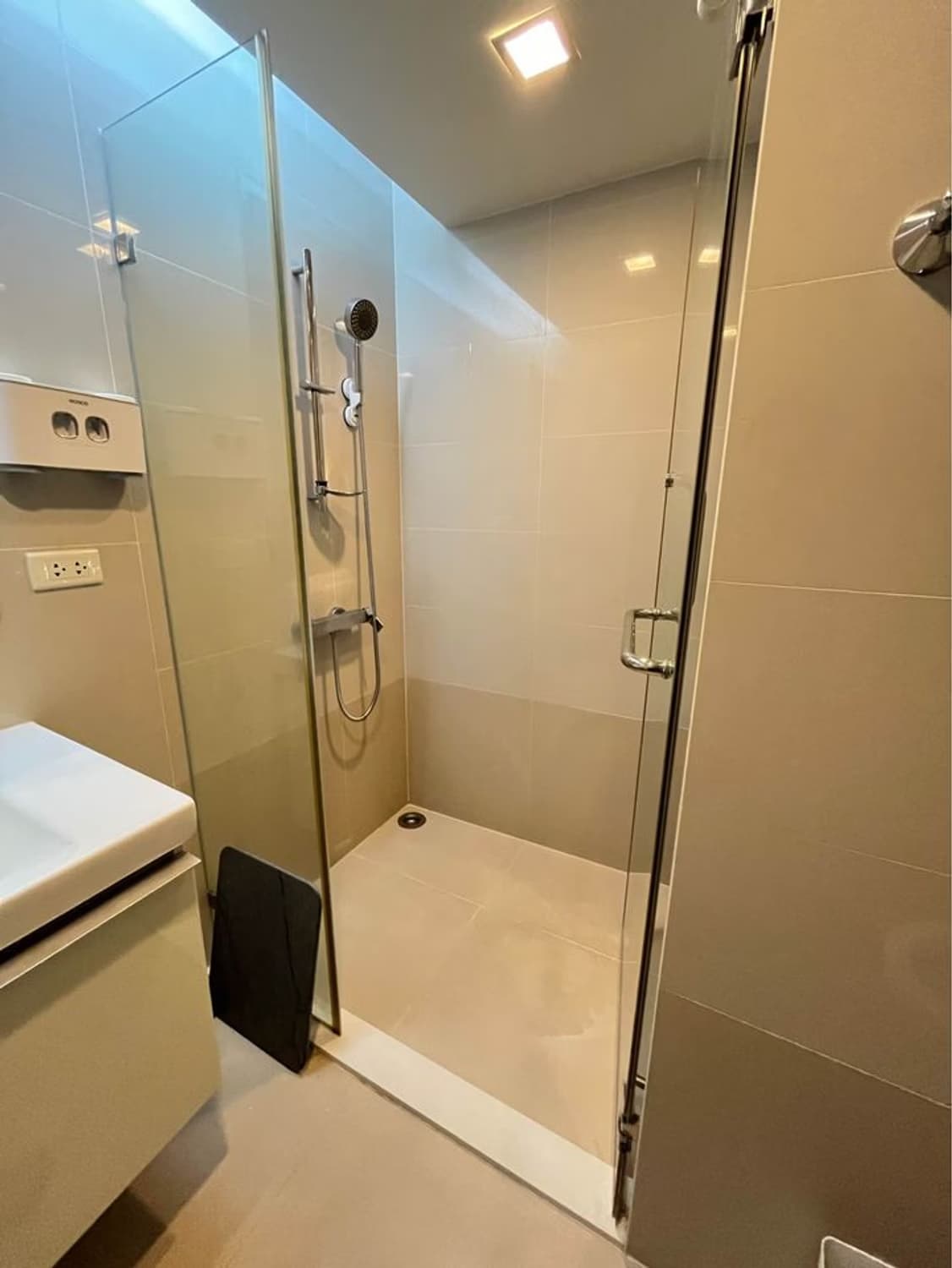  - Image 8