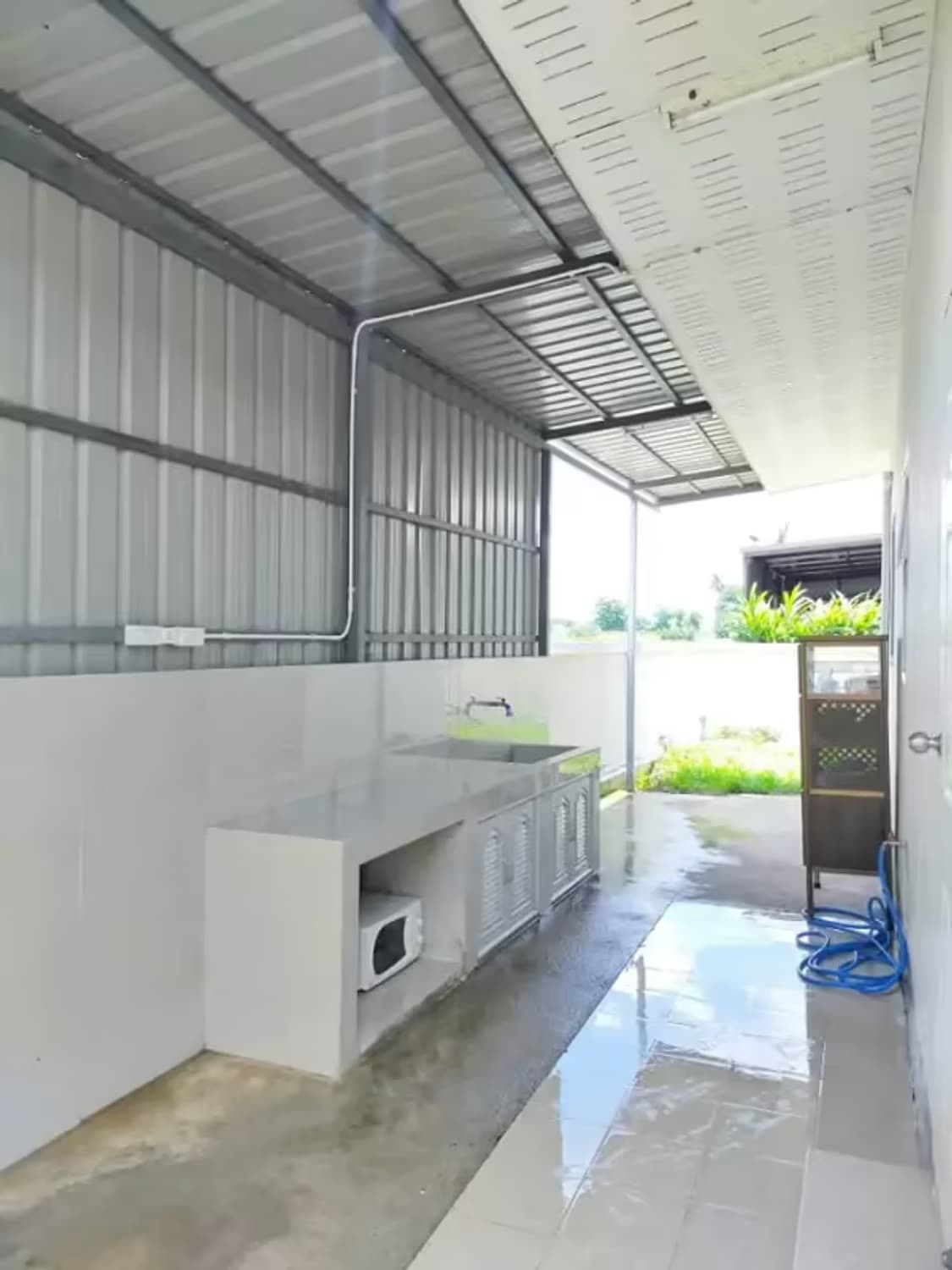 2 Bedroom House - Image 3