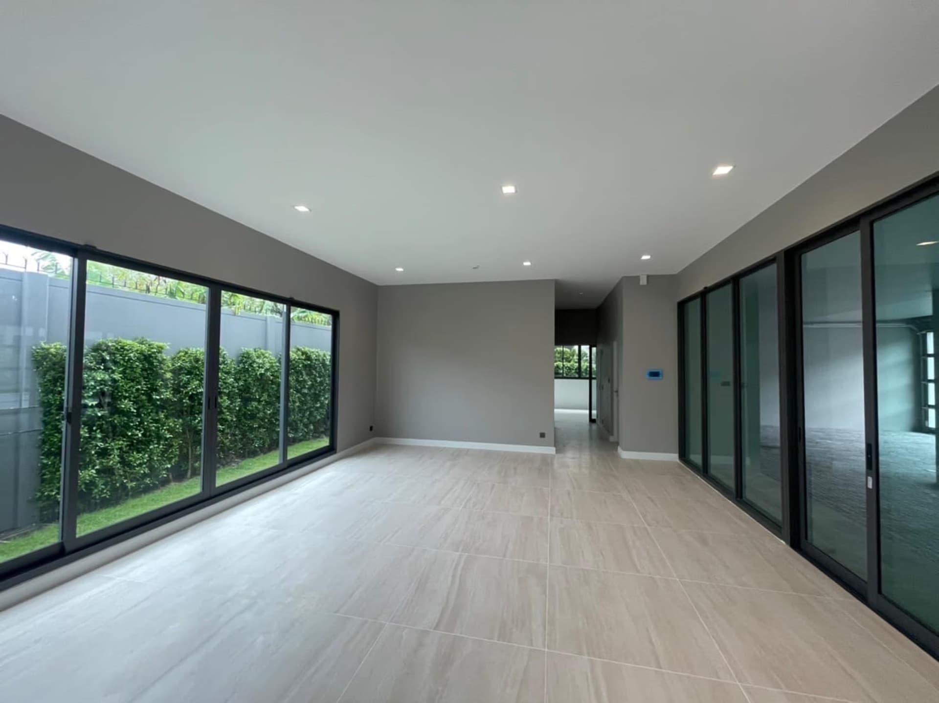 5 Bed House for Sale in Mueang Samut Prakan - Image 8