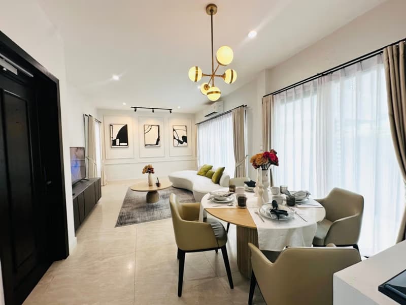 3 Bed Townhouse for Rent in Suan Luang