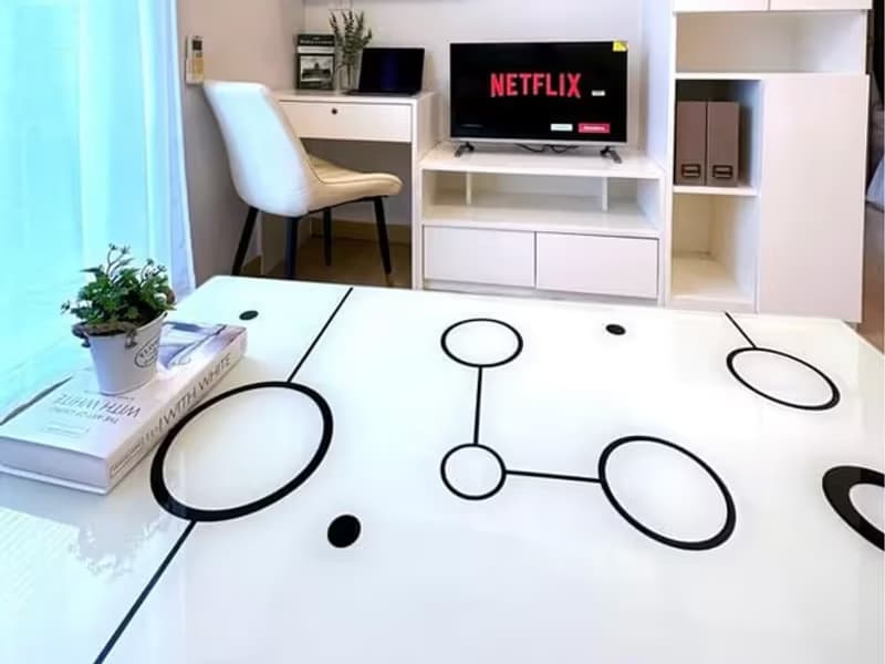 1 Bedroom Condo