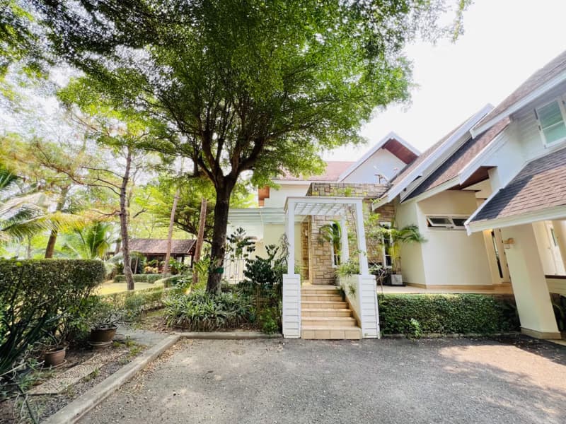 4 Bed House for Sale in Hang Dong