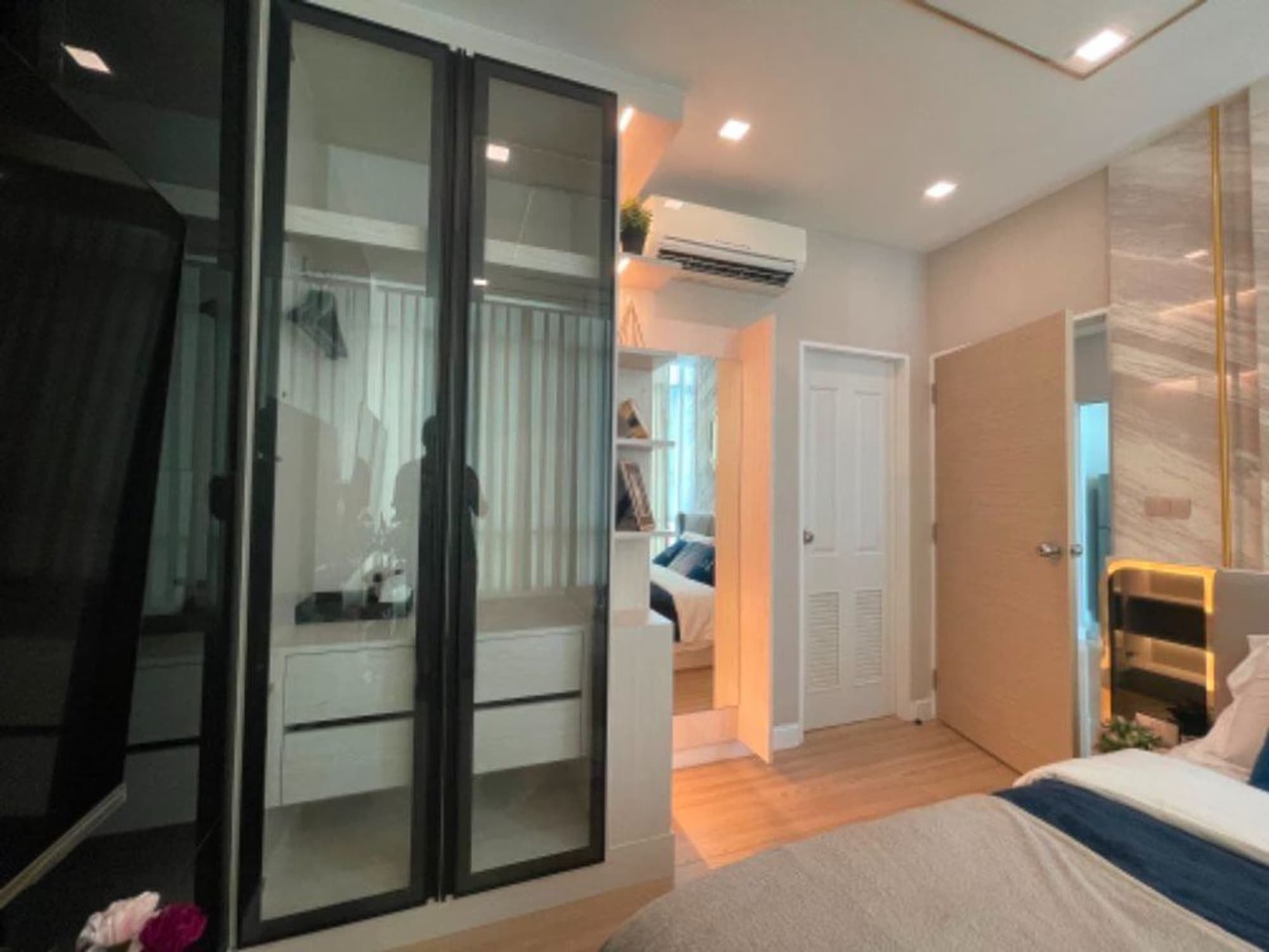 1 Bedroom Condo - Image 10