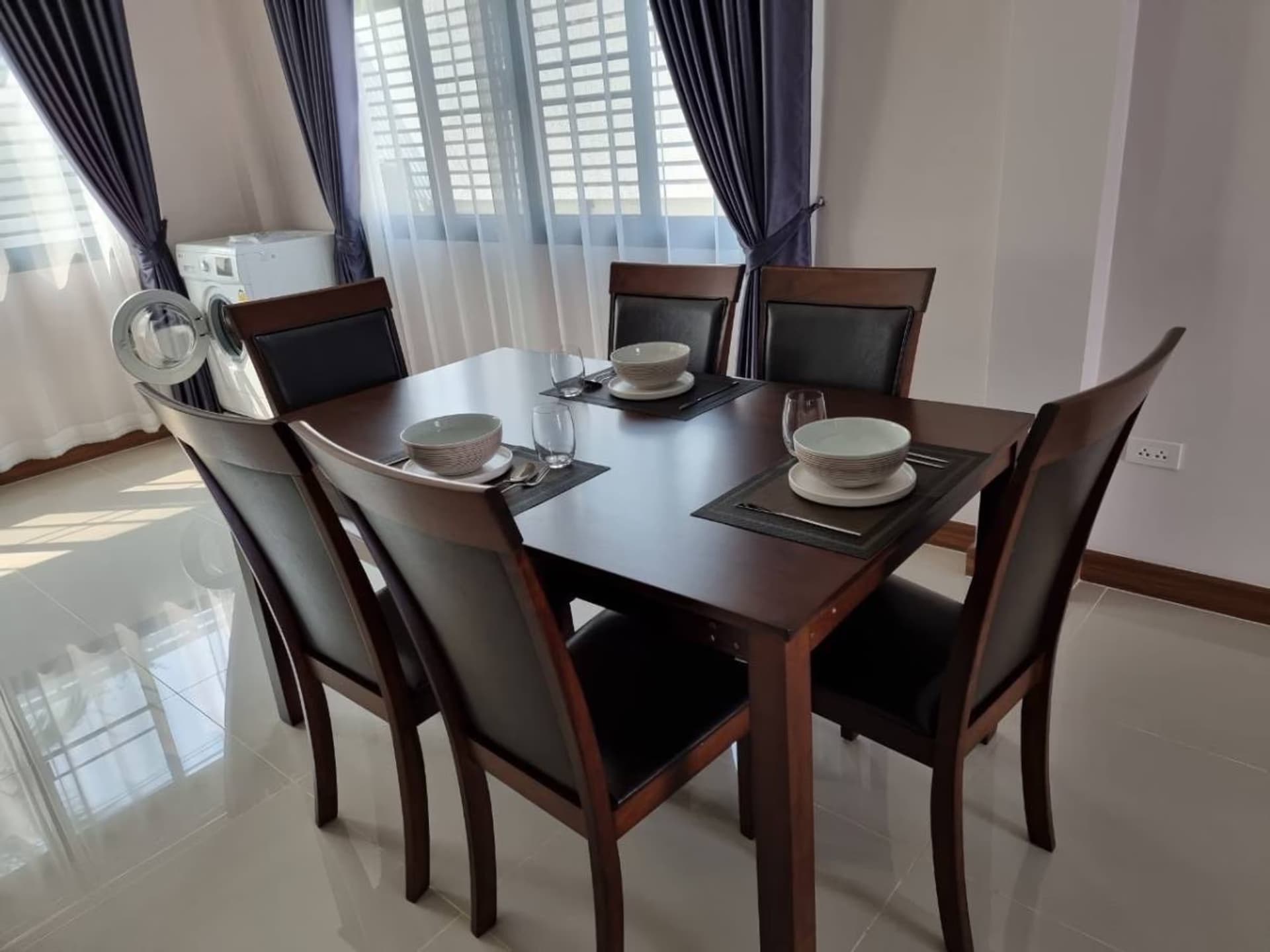 3 Bed House for Rent and Sale in San Sai - Image 3