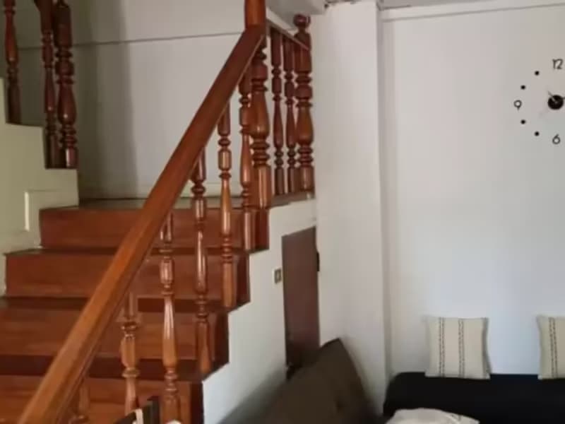 6 Bedroom House