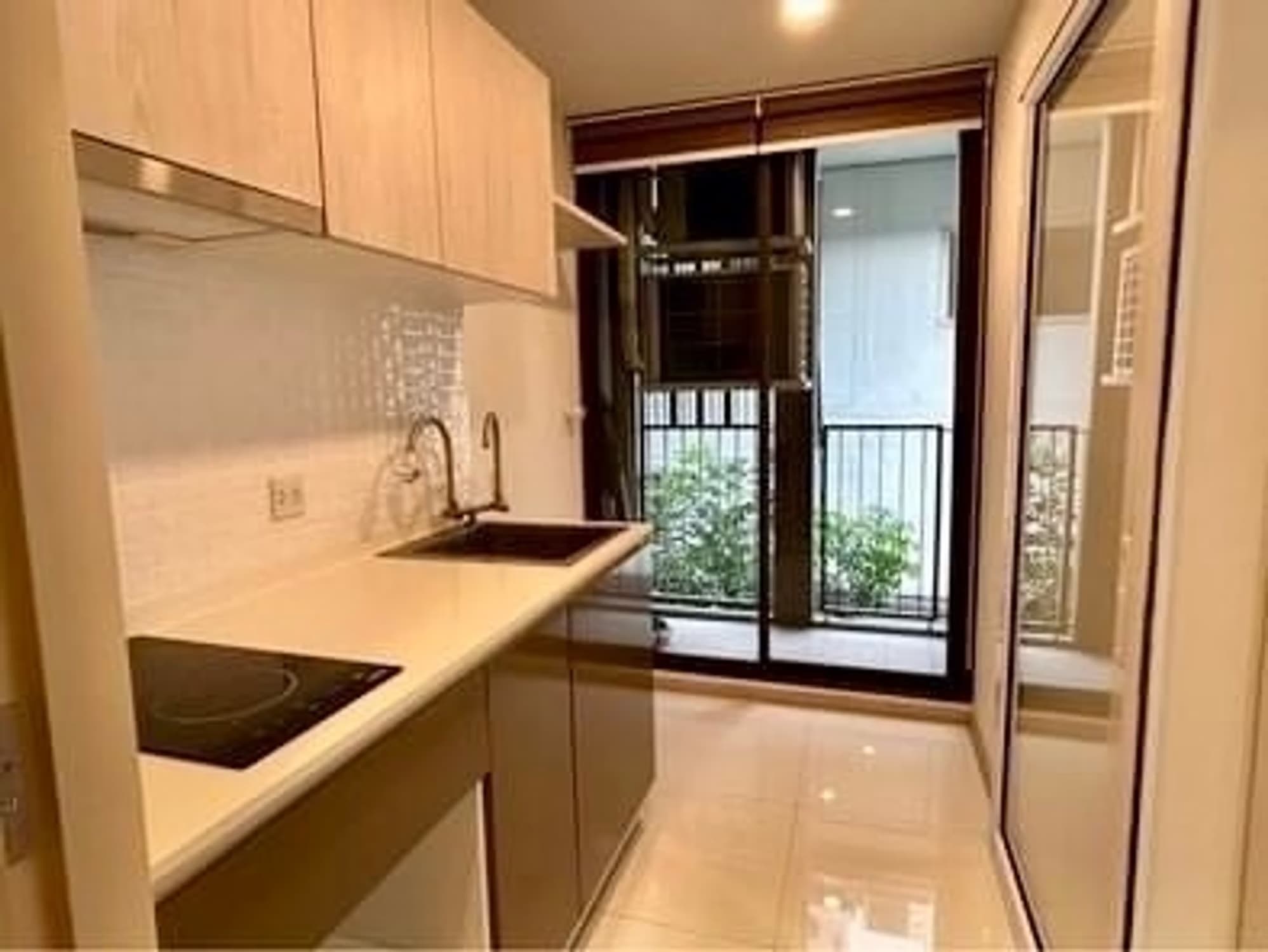1 Bed Condo for Sale in Phra Khanong - Image 9