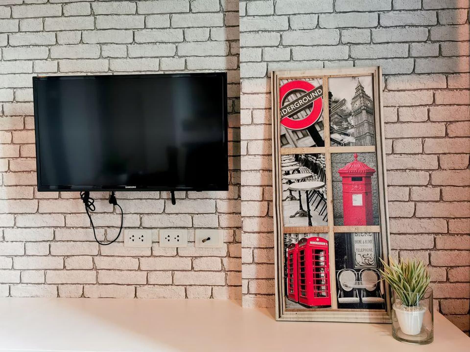 1 Bedroom Condo - Image 5