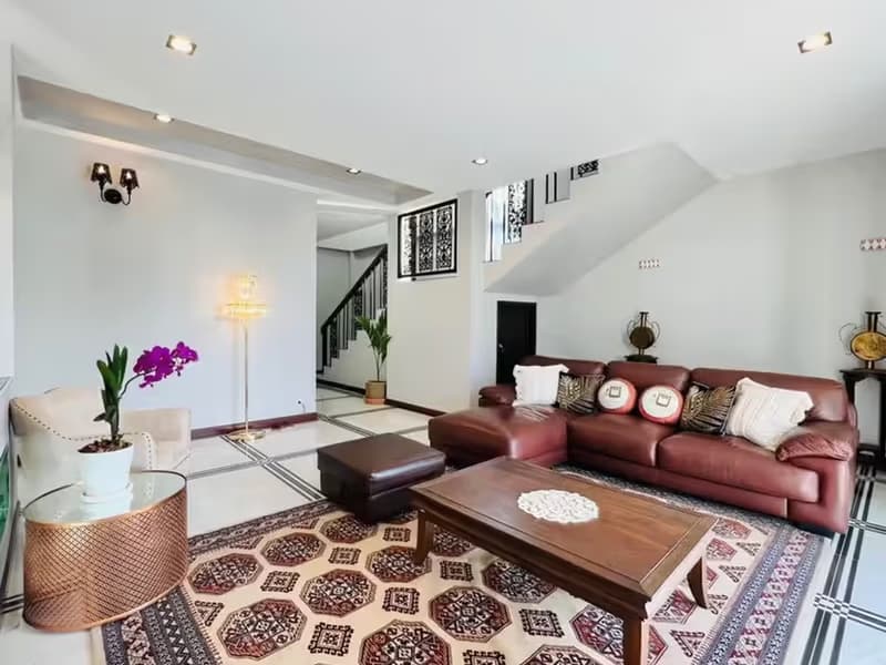 House for Sale in San Phak Wan, Hang Dong.