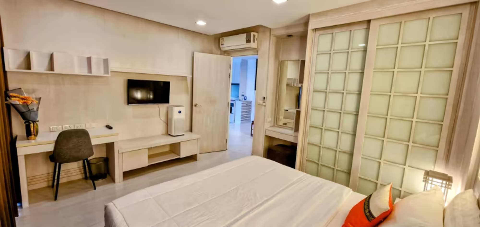 1 Bedroom Condo for Rent at S Condo - Image 3