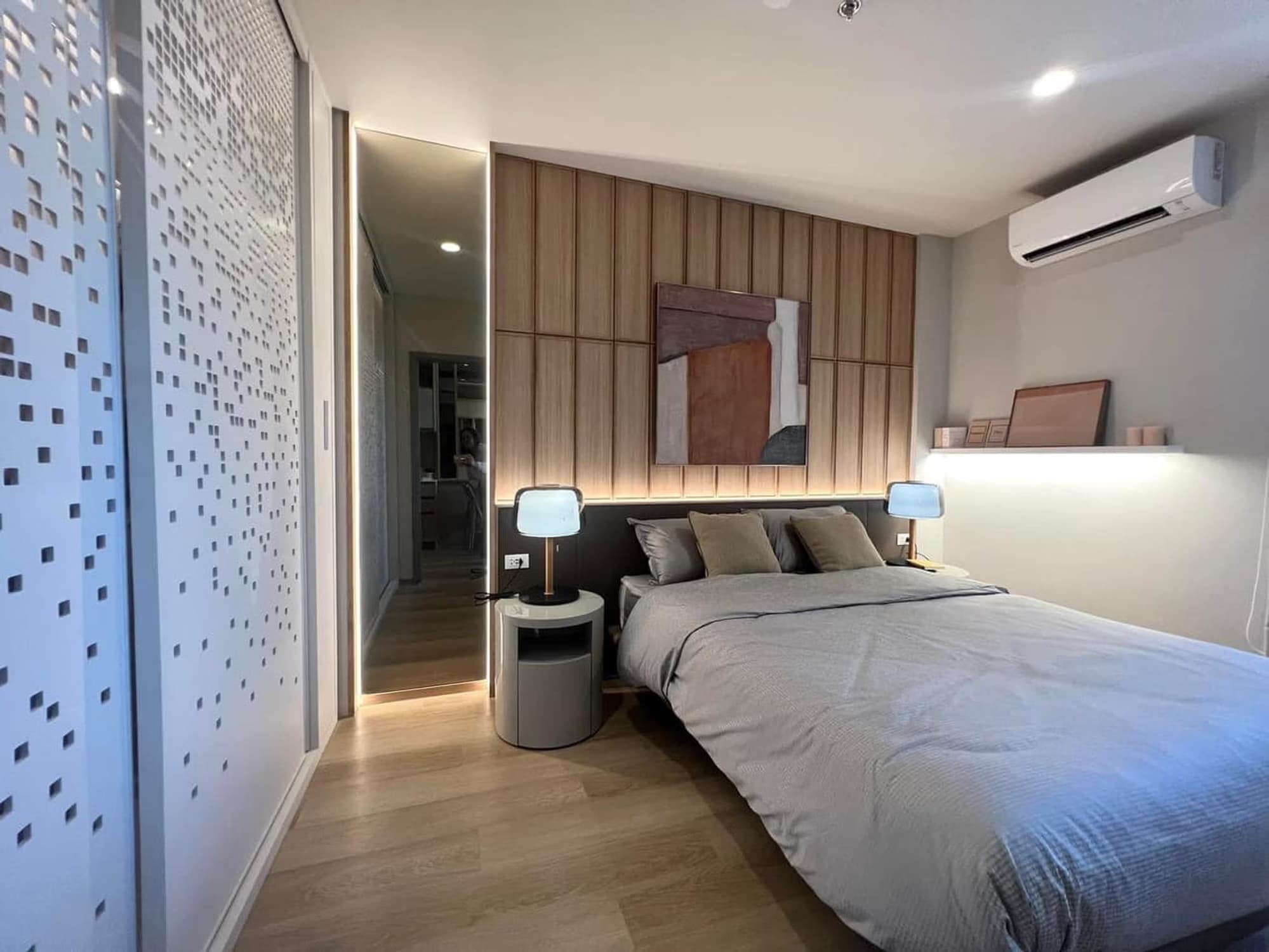 Condo for Sale at The Issara Sathorn - Image 8