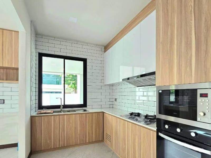 5 Bed House for Sale in Hang Dong District