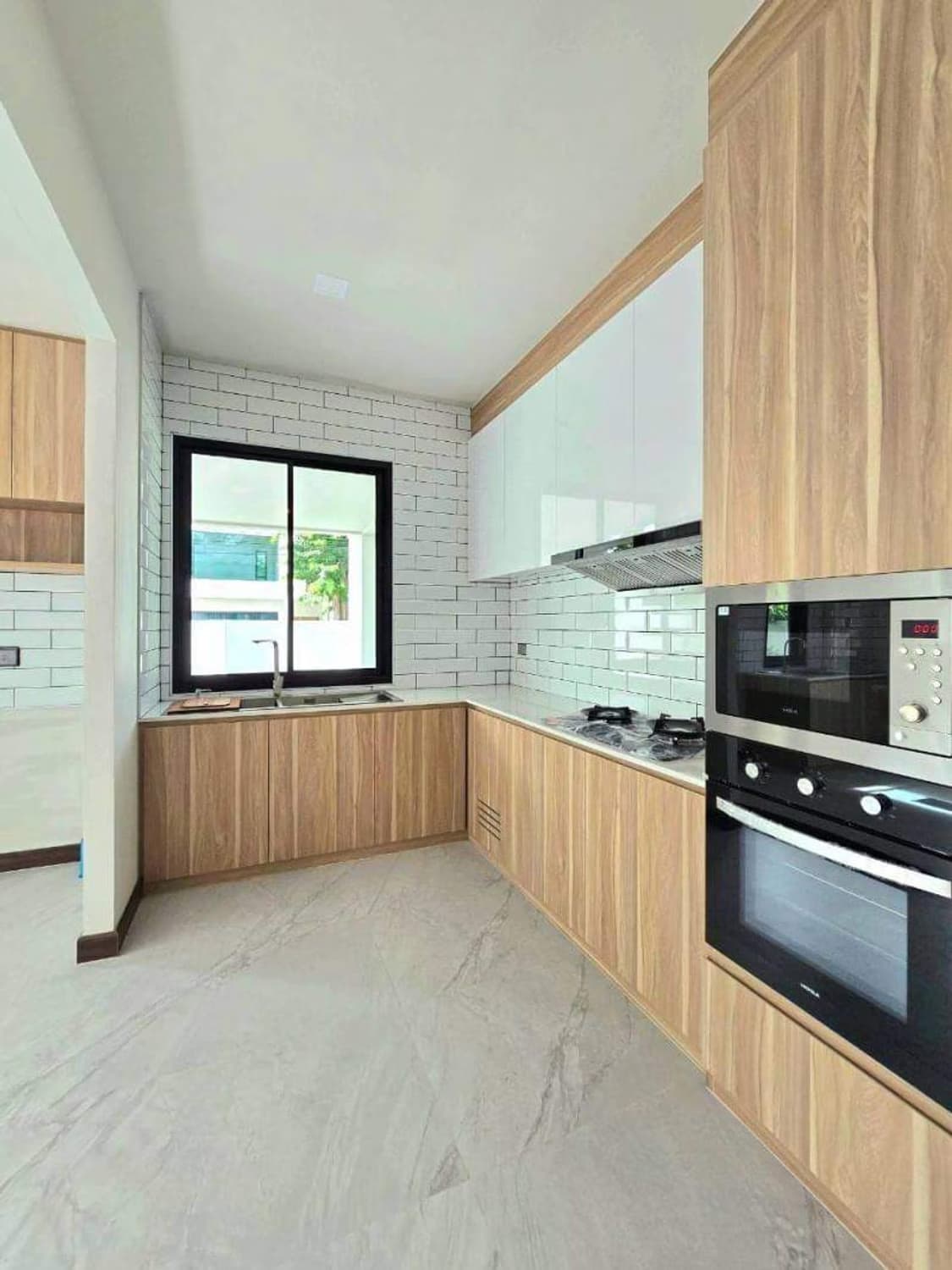 5 Bed House for Sale in Hang Dong District - Image 15
