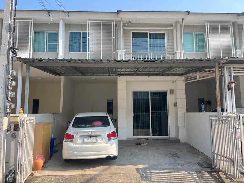 2 Bed Townhouse for Rent in Mueang Chiang Mai