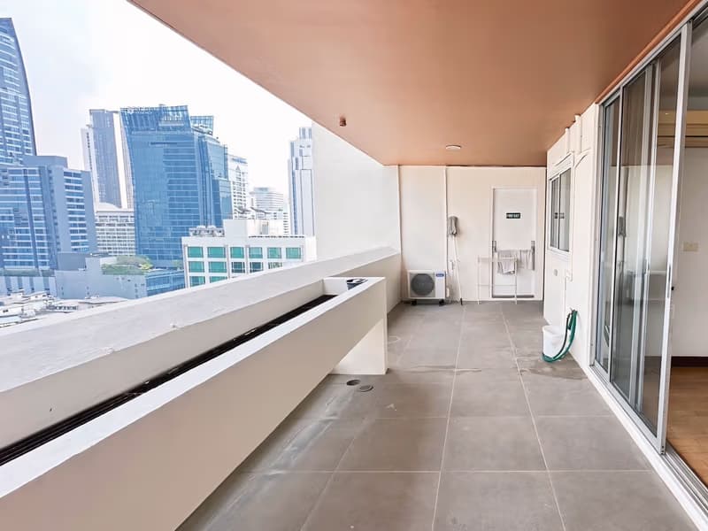 2 Bed Condo for Sale in Khlong Toei