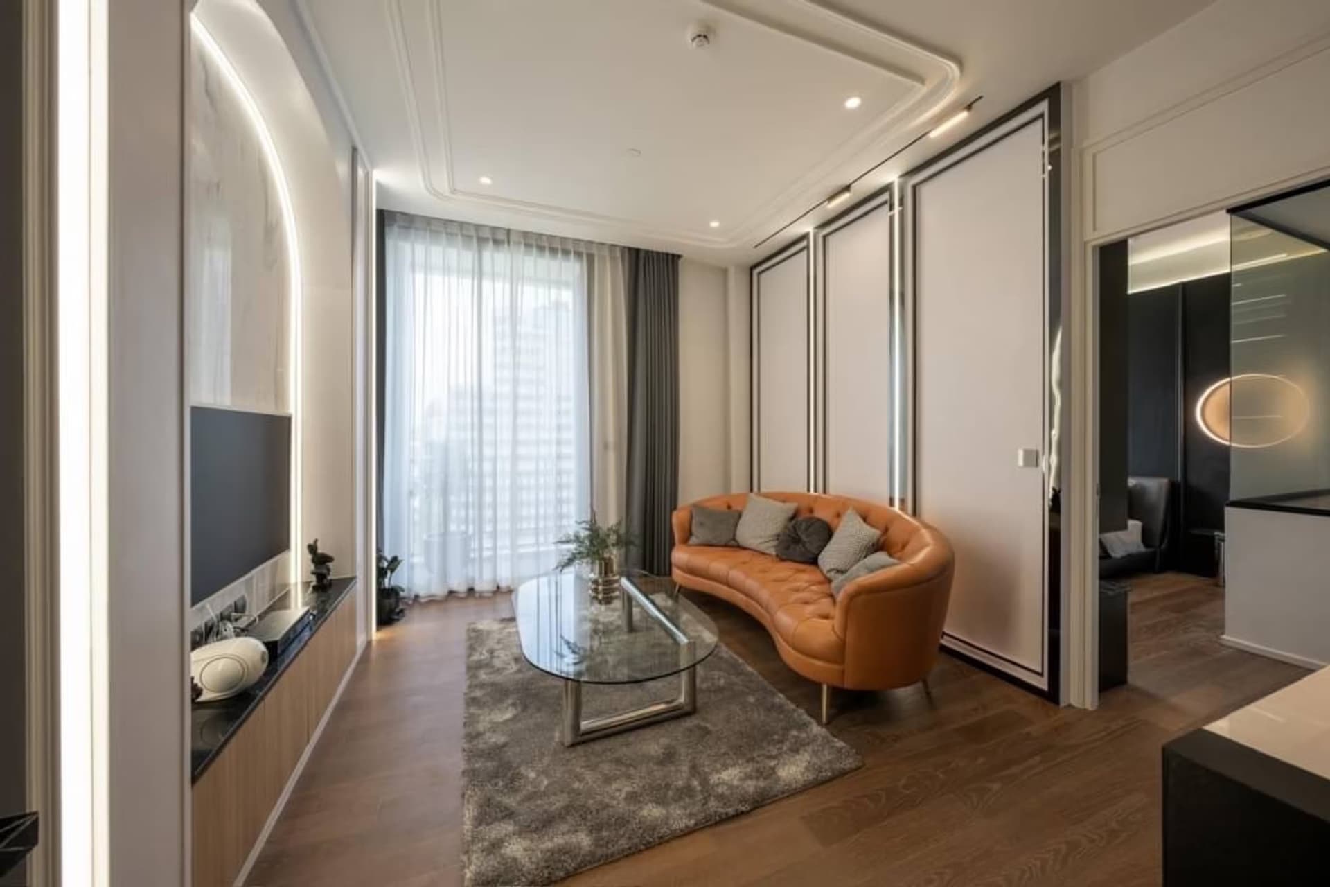1 Bed Condo for Rent and Sale in Pathum Wan - Image 3