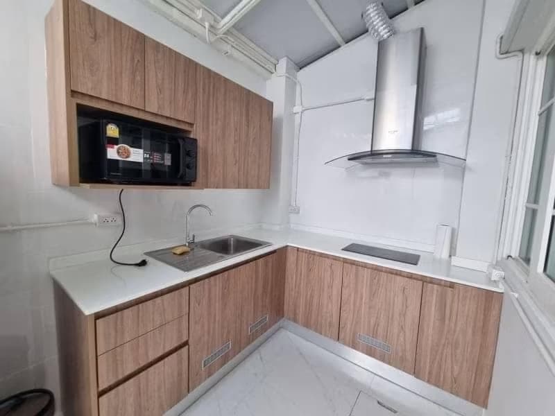 Townhouse for Rent at Golden Town RuamChok