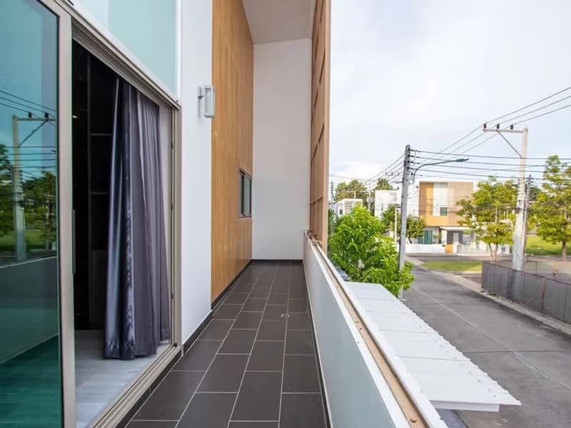 4 Bed House for Sale in San Kamphaeng