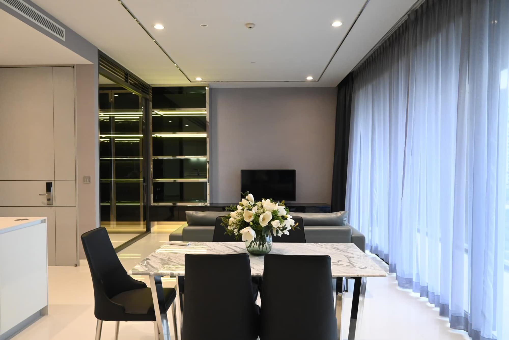 Condo for Rent at Vittorio Sukhumvit 39 - Image 3