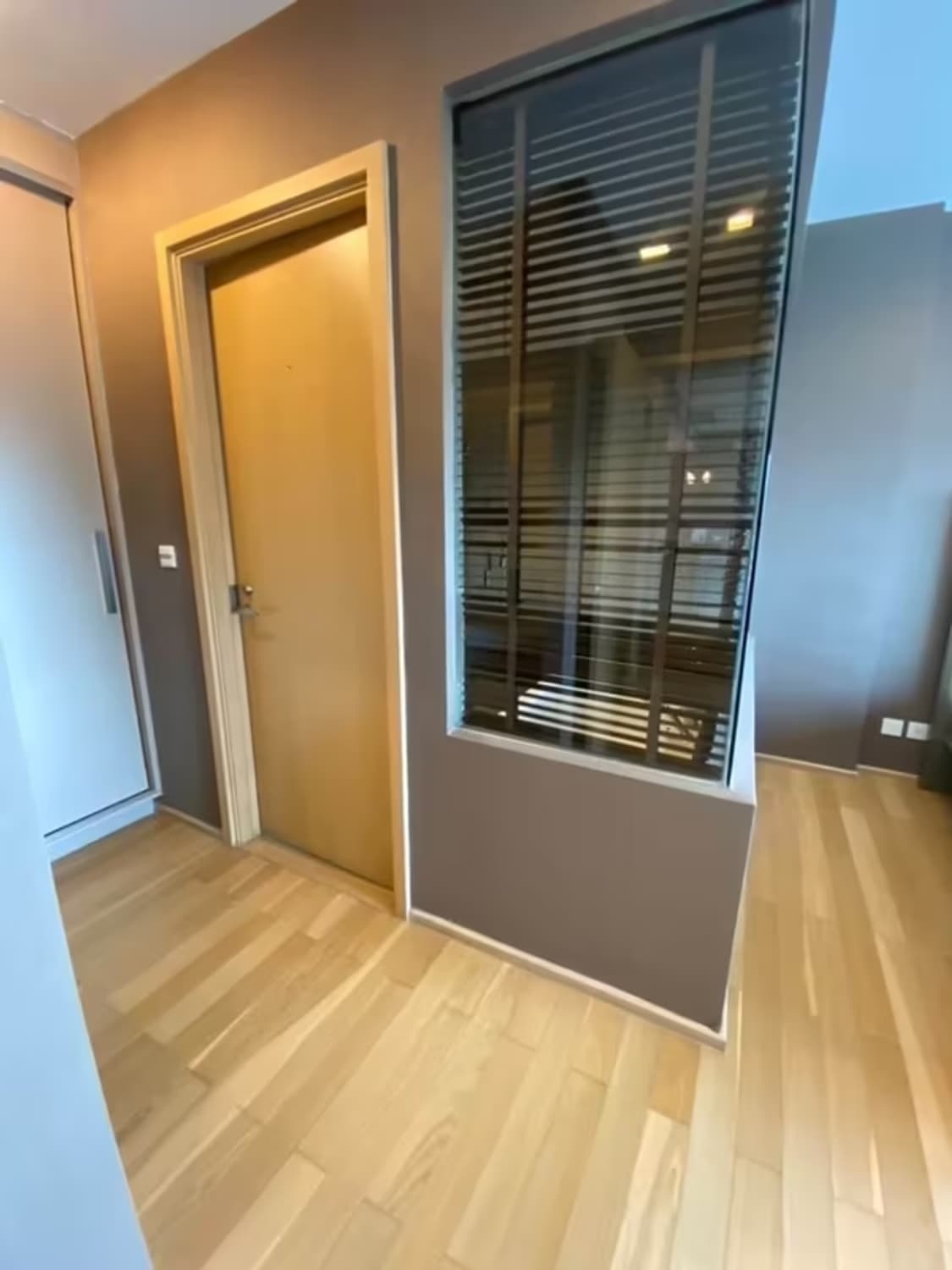  Condo for Sale at Siri at Sukhumvit Condominium - Image 4