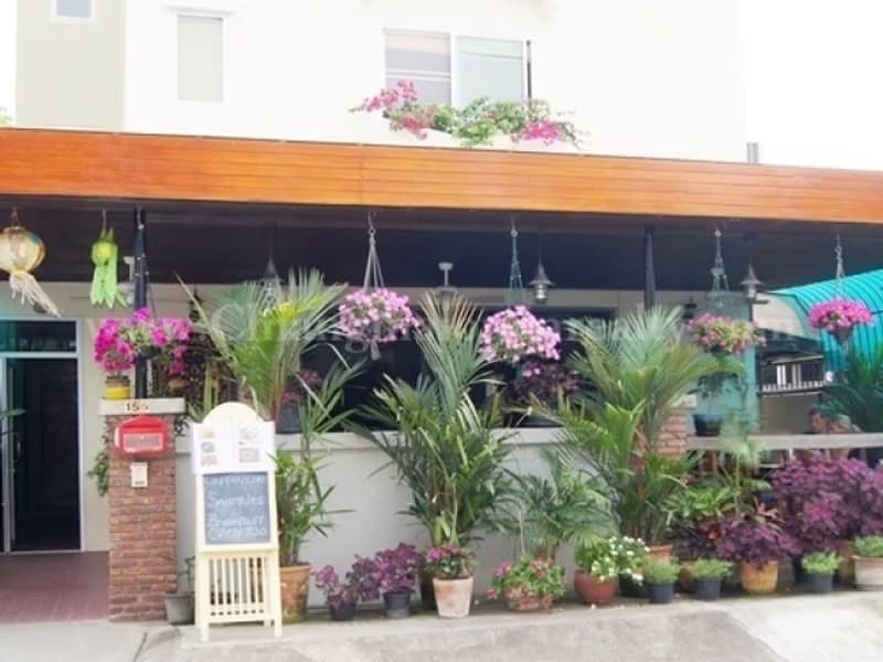 7 Bed Commercial for Sale in Muang
