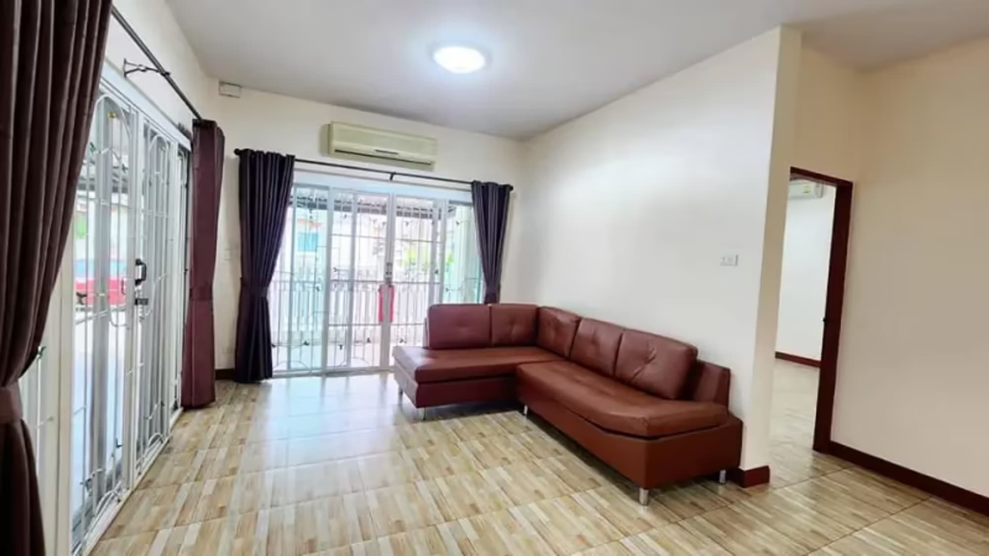 3 Bedroom House - Image 15