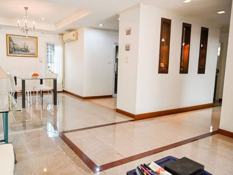 4 Bed House for Sale in Wang Thonglang