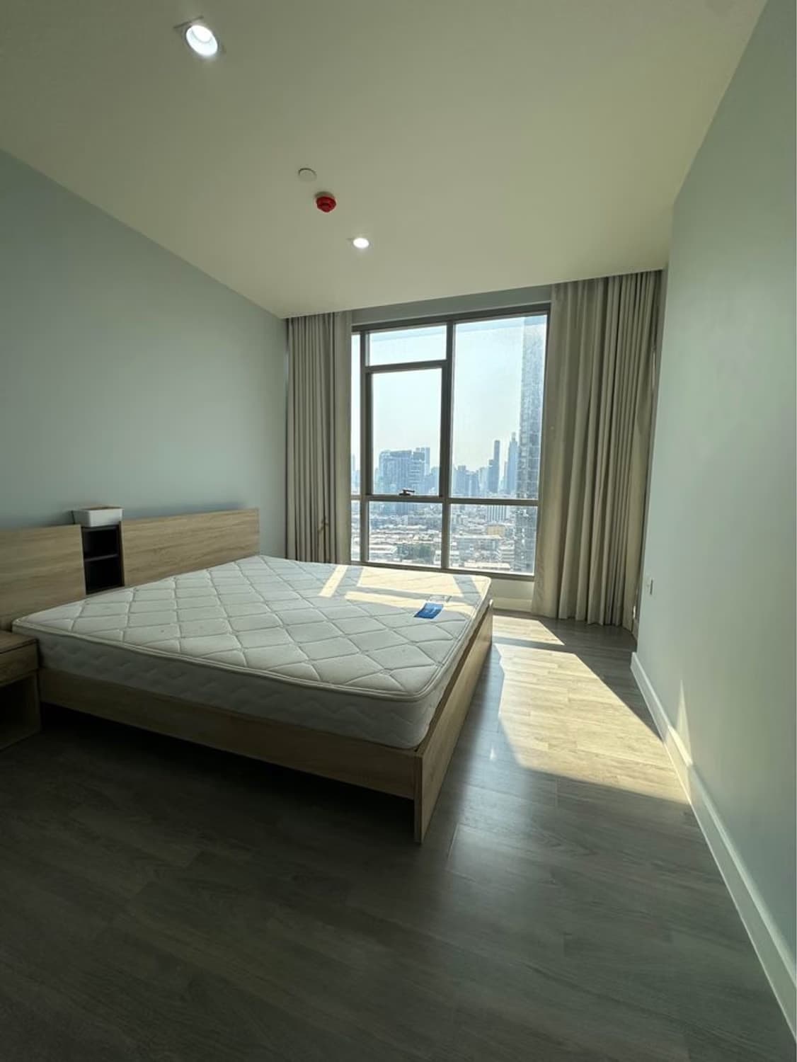  - Image 3