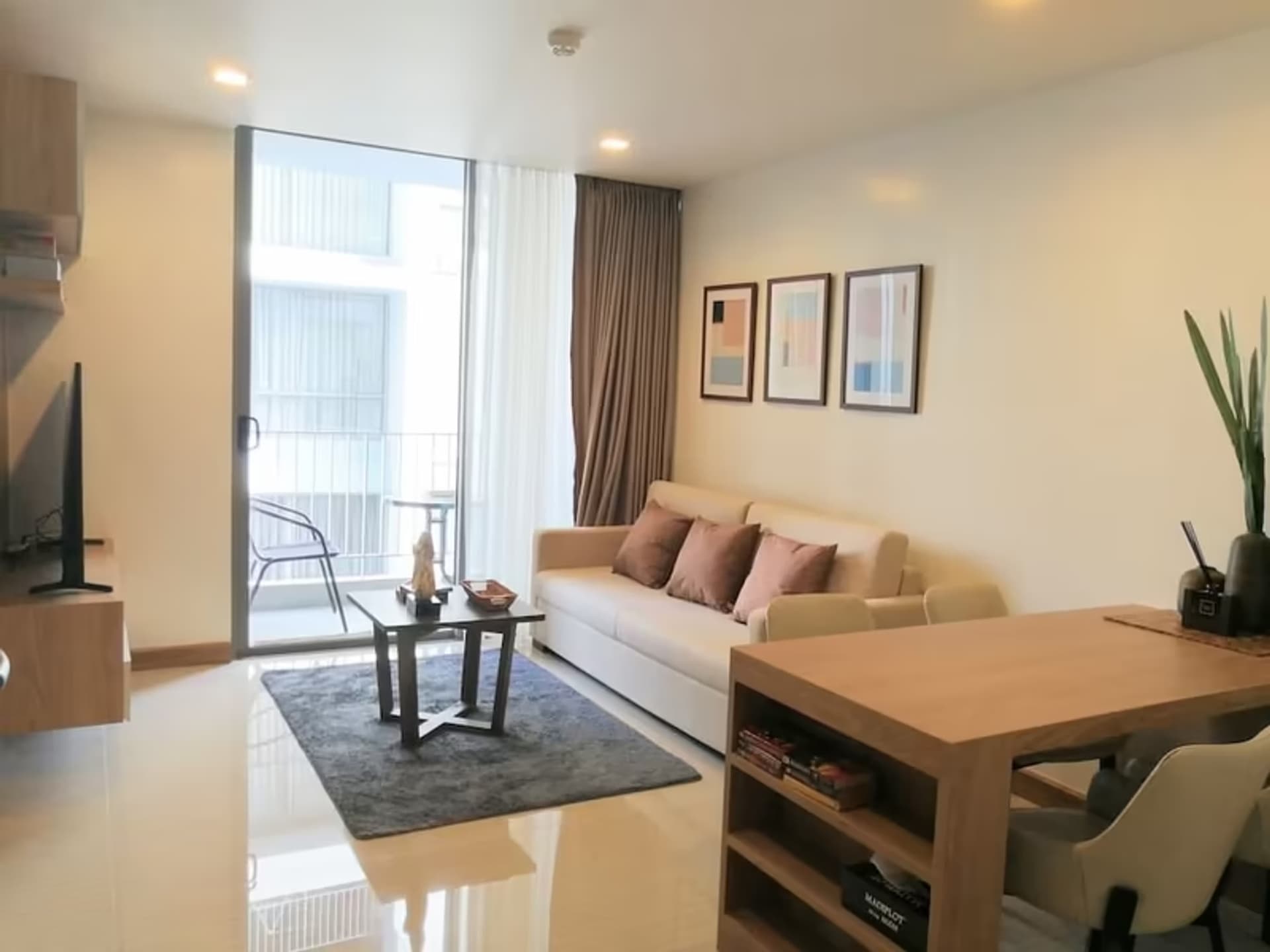  - Image 4