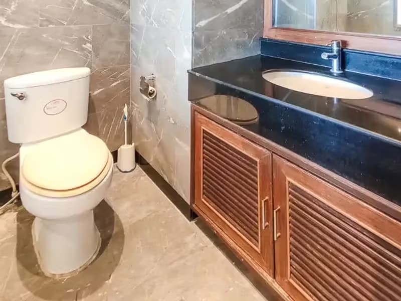 1 Bedroom Condo