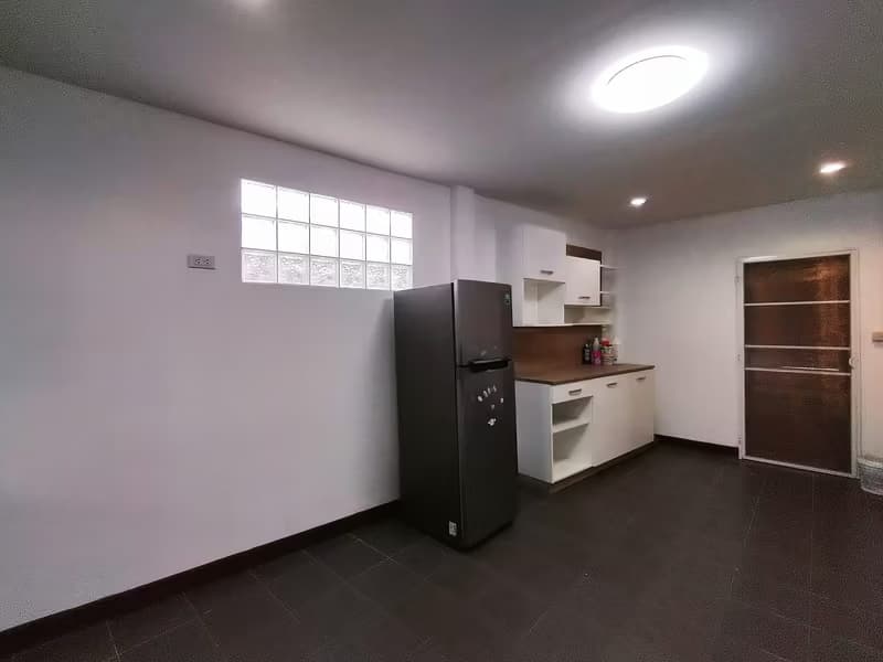 3 Bed House for Rent and Sale in San Kamphaeng